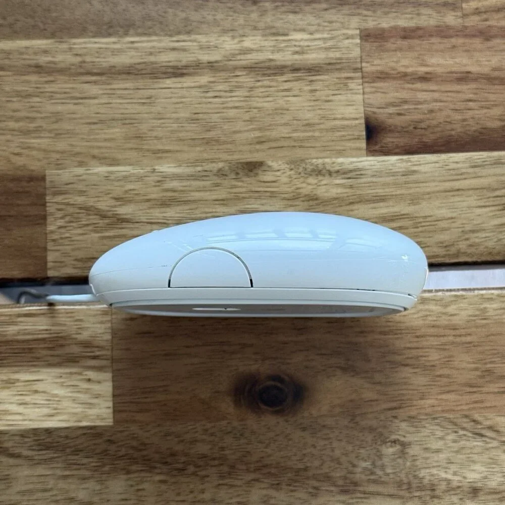 OEM Apple Mighty Mouse Wired USB White Model No A1152 - Tested Working Genuine